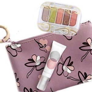 Makeup Bag Eye Cream & Eyeshadow Bundle